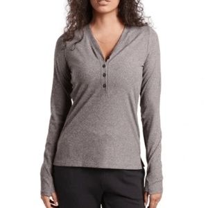 S / NWOT Athleta Uptempo Ribbed Henley Top in Heather Grey / Gray